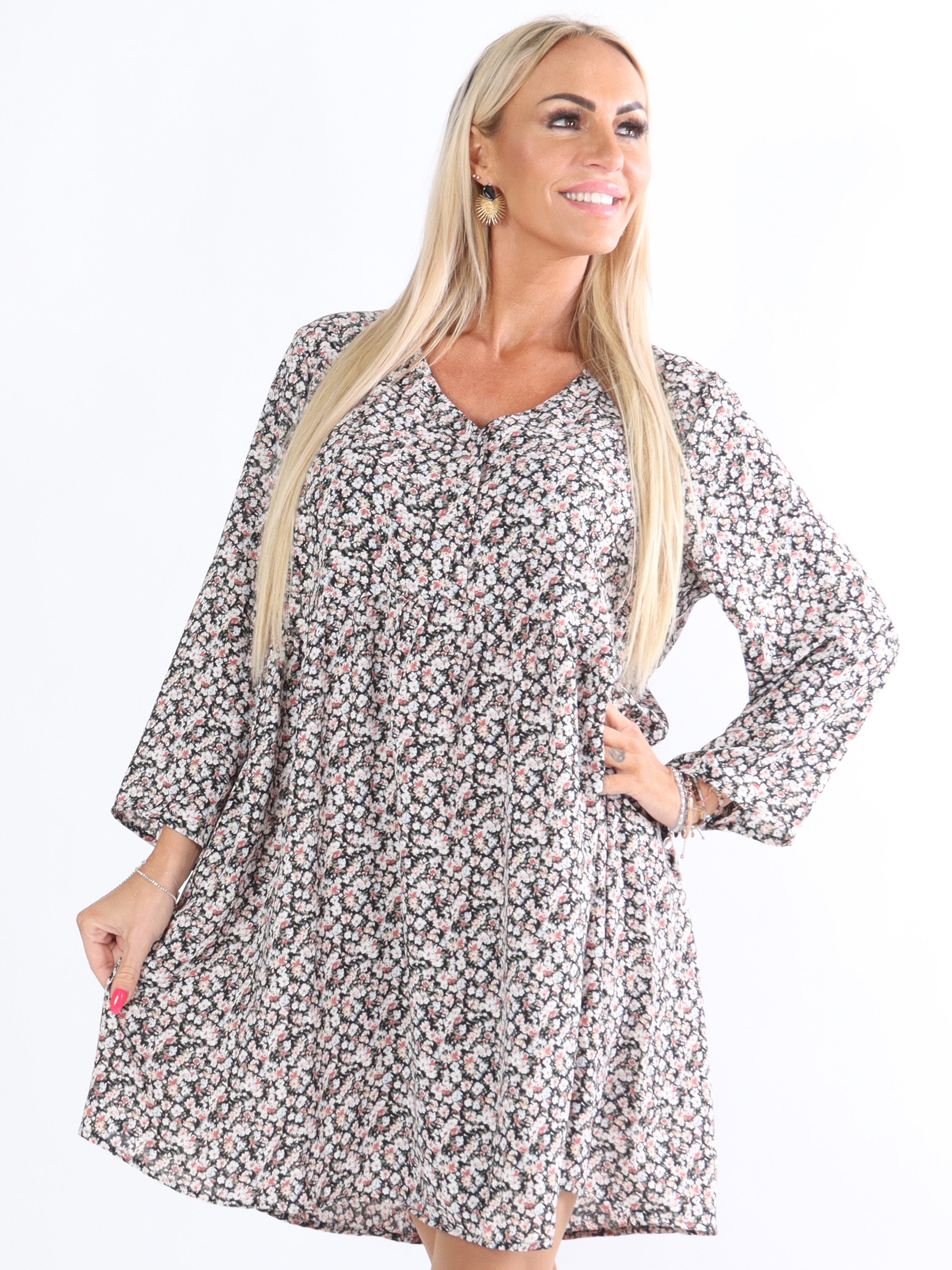 Tajanna - Klänning med blommigt tryck